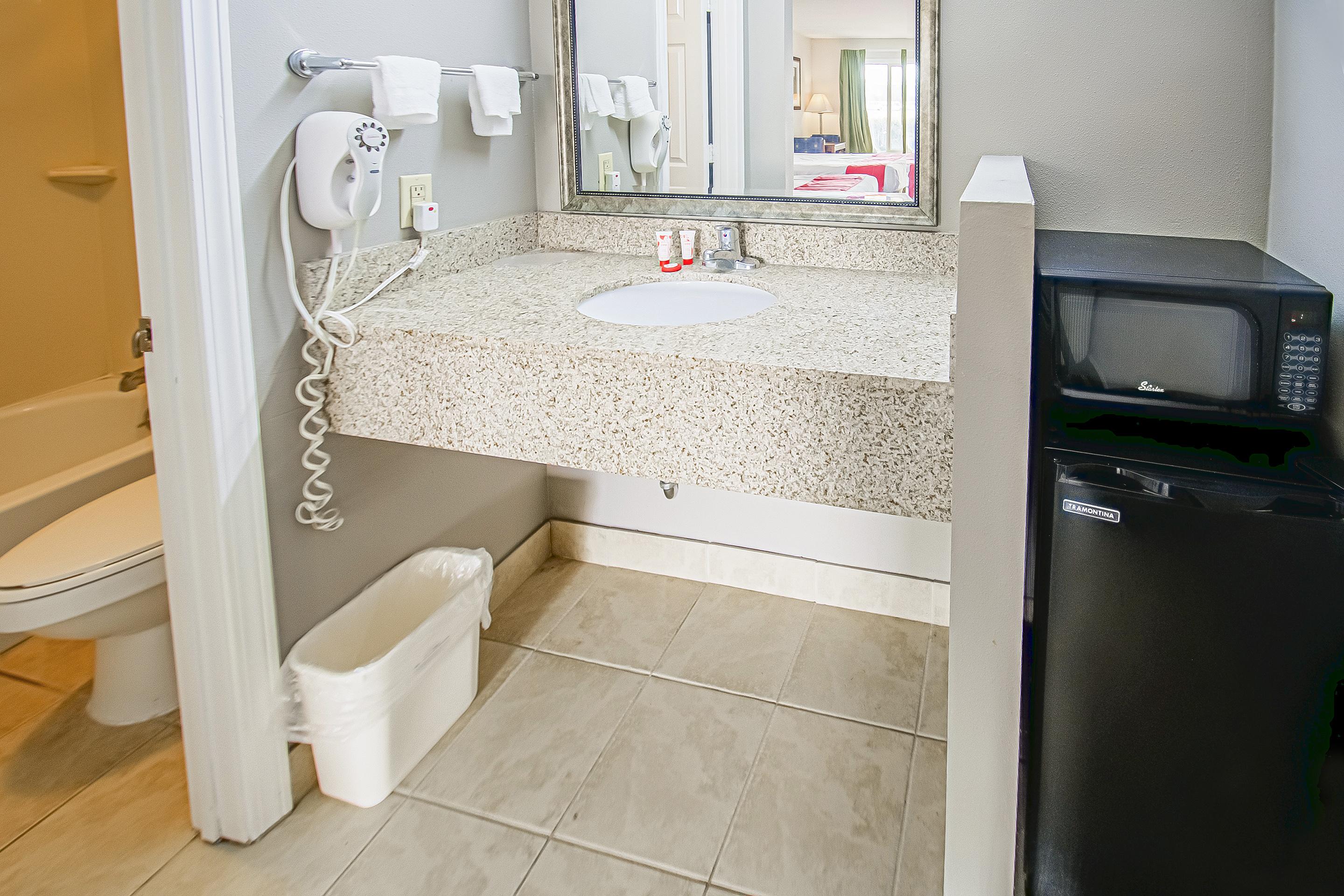 Baymont Inn & Suites Chocowinity/Washington Екстер'єр фото